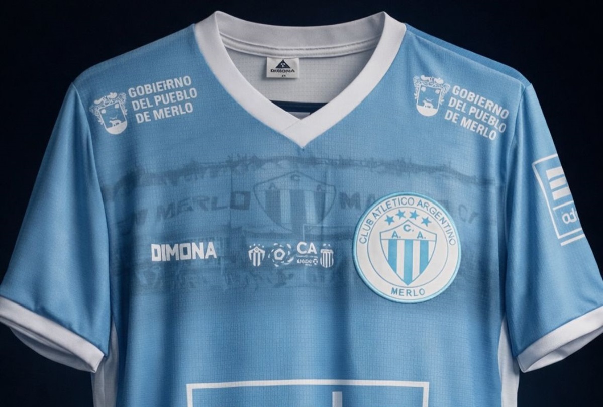 Será toda celeste con una marca de agua y fabricada por Dimona. Argentino de Merlo estrenará camiseta en Copa Argentina
