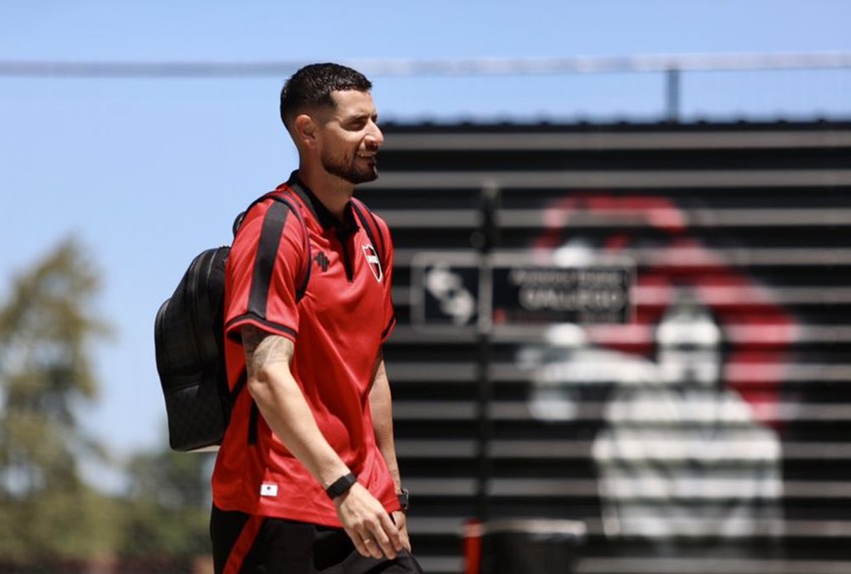 El ex Racing será baja por un buen tiempo en la Lepra. Gabriel Arias sufrió la fractura del peroné y Newell´s evalúa opciones