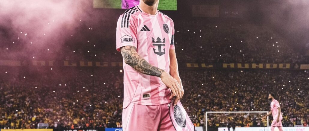 El argentino brilló en el amistoso en Guayaquil. Messi metió su primer gol del 2026 con una maravilla ante Barcelona