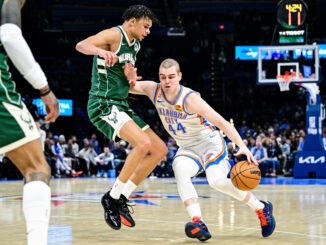 Nikola Topic debutó en la NBA y generó un emotivo momento en el encuentro entre Oklahoma y Milwaukee.