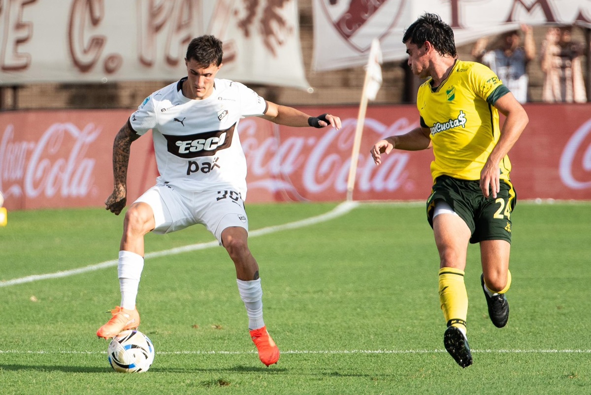 Fue un 0 a 0 que le permitió al Halcón conservar el invicto en el Apertura. Platense y Defensa empataron en un tiempo para cada uno