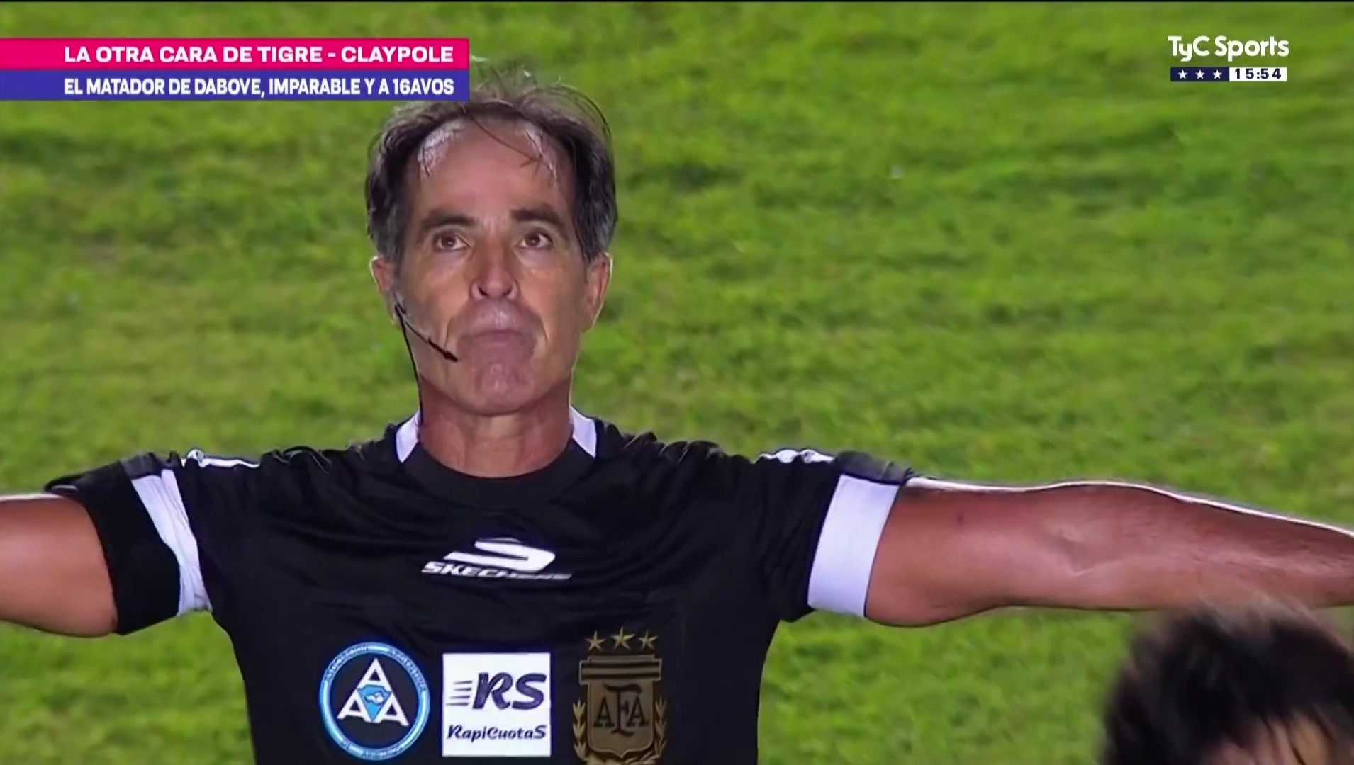 Julio Barraza se retiró anoche del arbitraje a sus 51 años