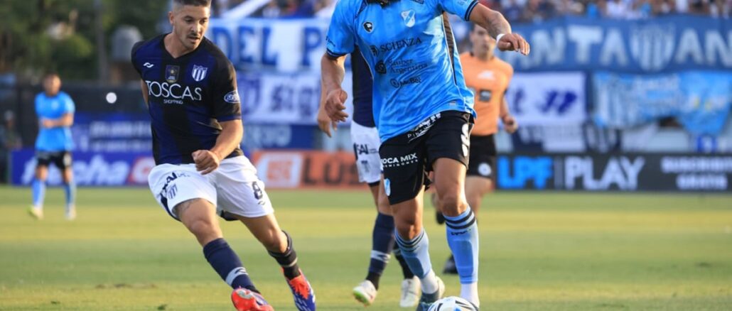 Tristan Suarez 0 Temperley 0 Fue 0 a 0 entre los de Pancho Martínez y los de Nico Domingo. Tristán Suárez y Temperley mostraron poco en la noche de Ezeiza