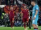 Roma venció al Cagliari con doblete de Malen y alcanzó a Juventus en puestos de Champions
