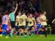 El argentino estiró su racha adversa en Atlético Madrid. Julián Álvarez falló con el arco vacío y Jules Koundé salvó a Barcelona