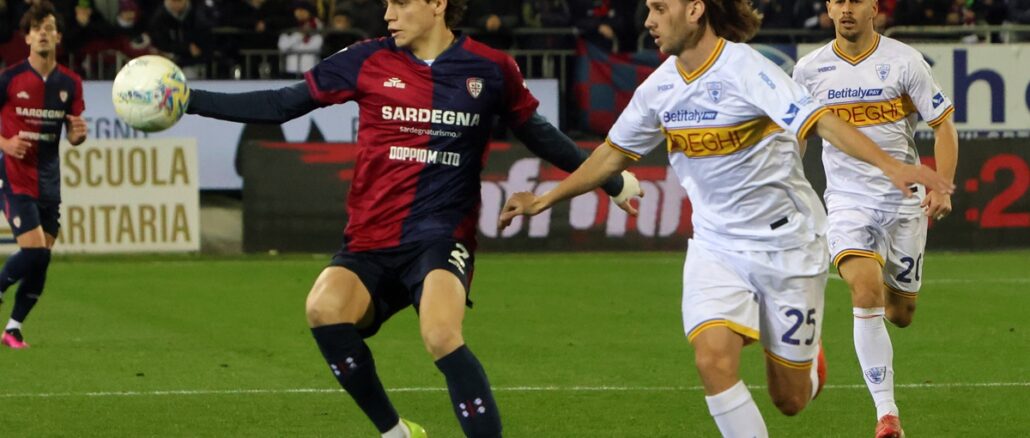 Cagliari 0 vs Lecce 2 Fue 2 a 0 para los Lupi en su visita a Cerdeña. Lecce le ganó a Cagliari y calentó el descenso en Serie A