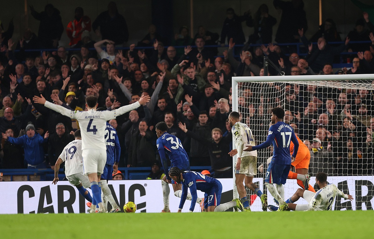 Chelsea ganaba 2-0 pero Leeds se lo empató en Stamford Bridge