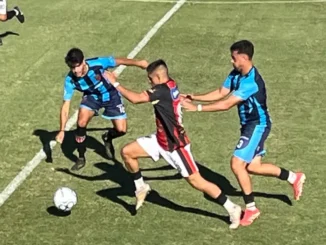 Escobar barrió a Colón de Chivilcoy y es finalista en el Regional Amateur