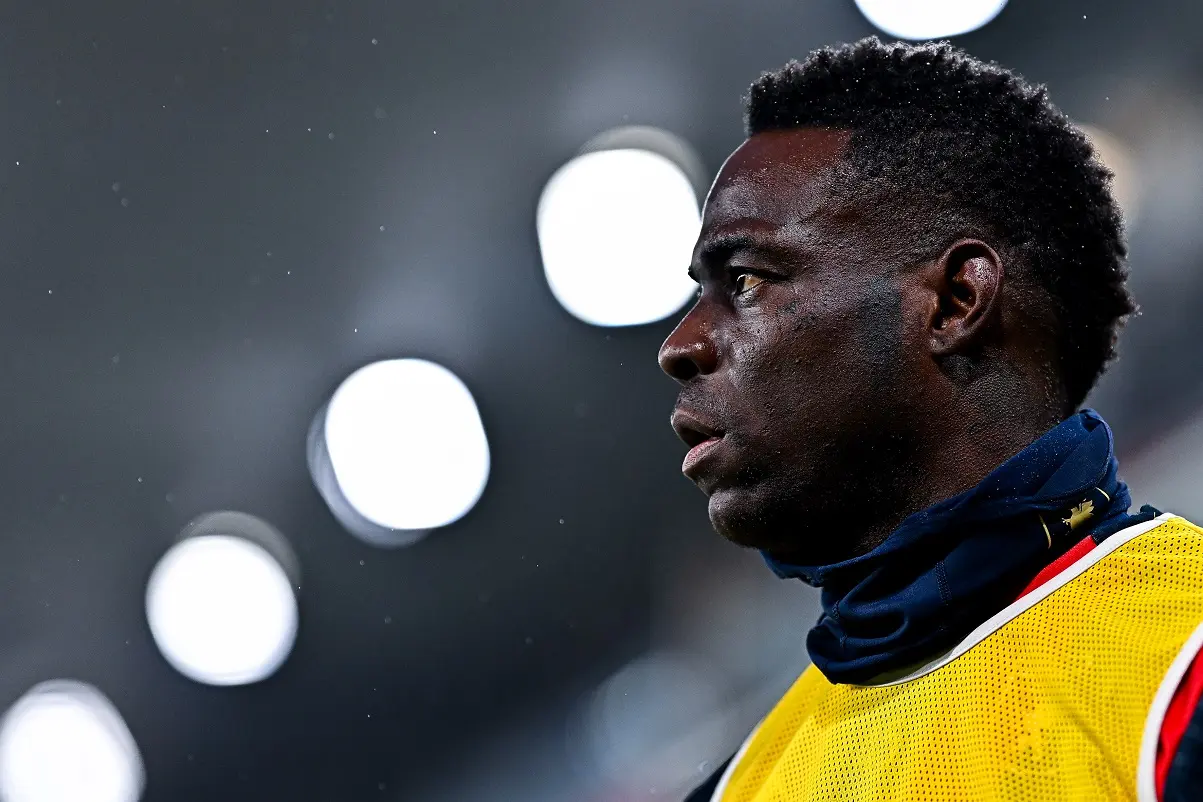 Balotelli denuncia racismo en Emiratos Árabes: "Me han dicho ´vete a comer plátanos´"