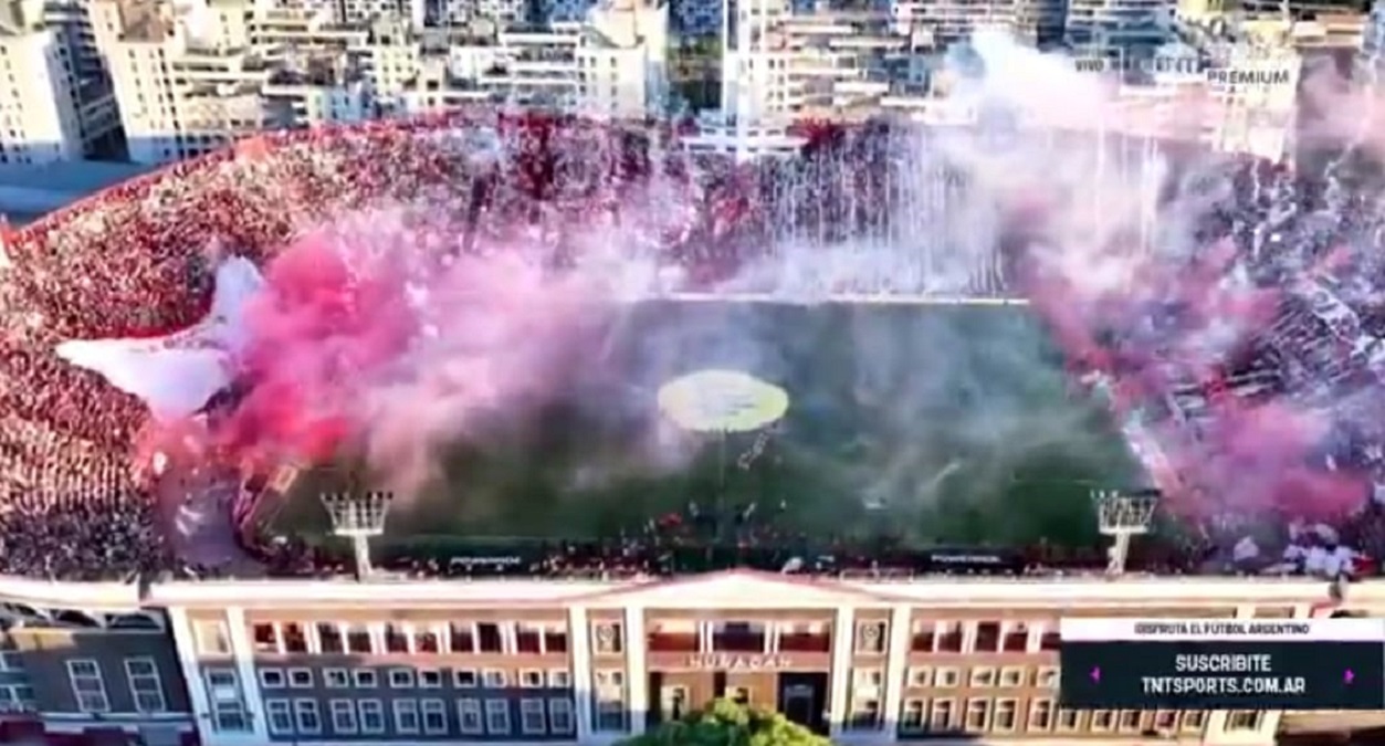 Ensordeceder recibimiento de Huracán en el Clásico contra San Lorenzo en Parque Patricios