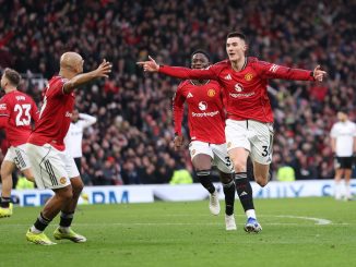 Fue un 3 a 2 no apto para cardíacos en Old Trafford. Manchester United venció a Fulham en un final apasionante