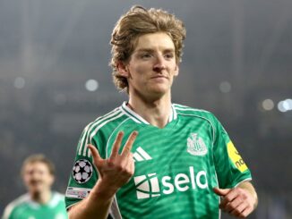 Anthony Gordon marcó un histórico póker en Champions League