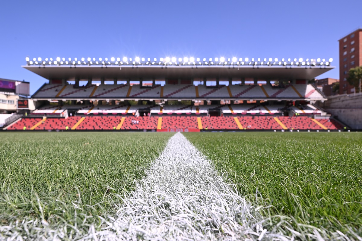 La Liga decidió posponer el juego para preservar a los jugadores. Rayo Vallecano y Real Oviedo fue suspendido hasta nuevo aviso