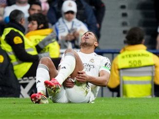 El mediocampista del Merengue sintió un pinchazo en el posterior. Jude Bellingham se lesionó y preocupó a Real Madrid e Inglaterra