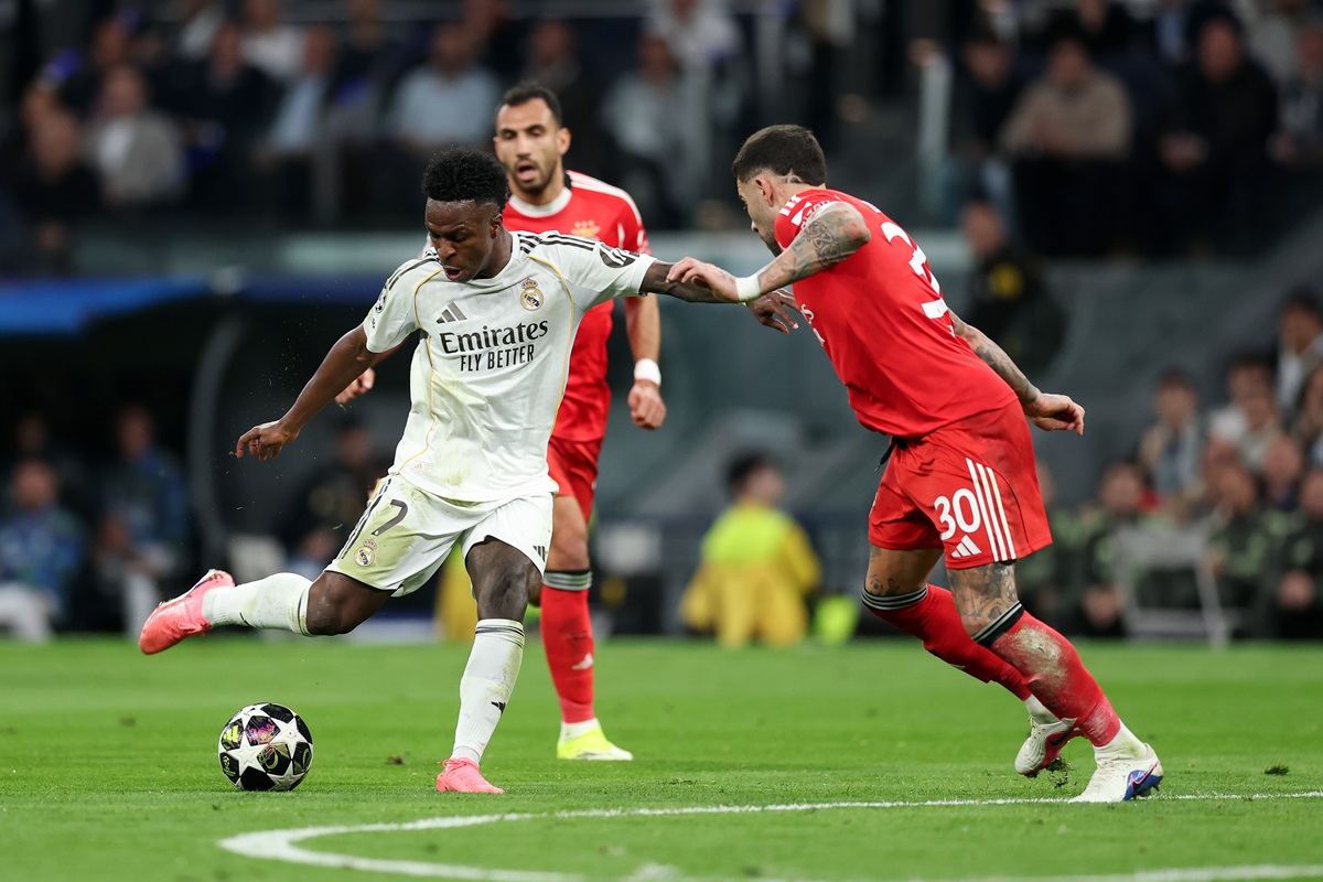 Real Madrid dejó atrás la polémica y avanzó en Champions League con otro gol decisivo de Vinicius