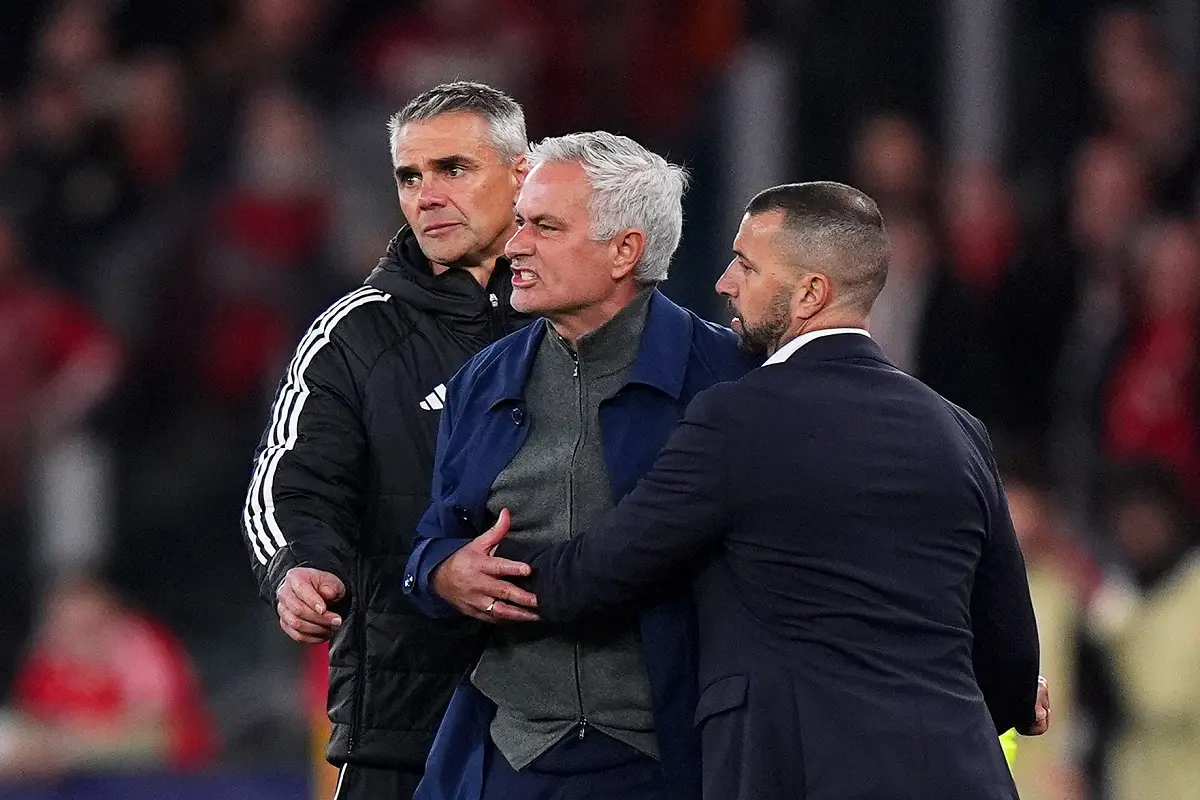 "Mourinho es un hombre insignificante, analiza el racismo como un hombre blanco y mezquino"