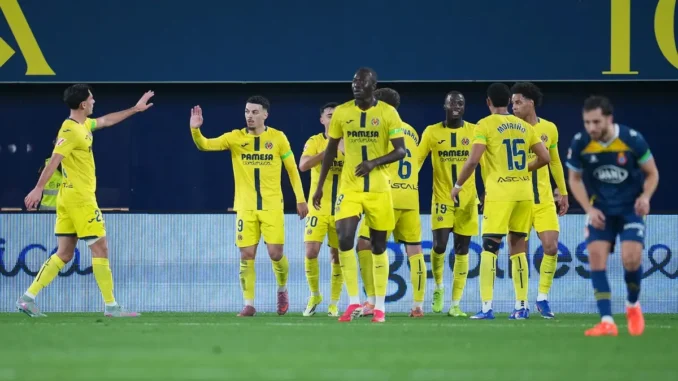 Villarreal trituró a un Espanyol que se cae a pedazos: 4-0 y el regreso al podio de La Liga