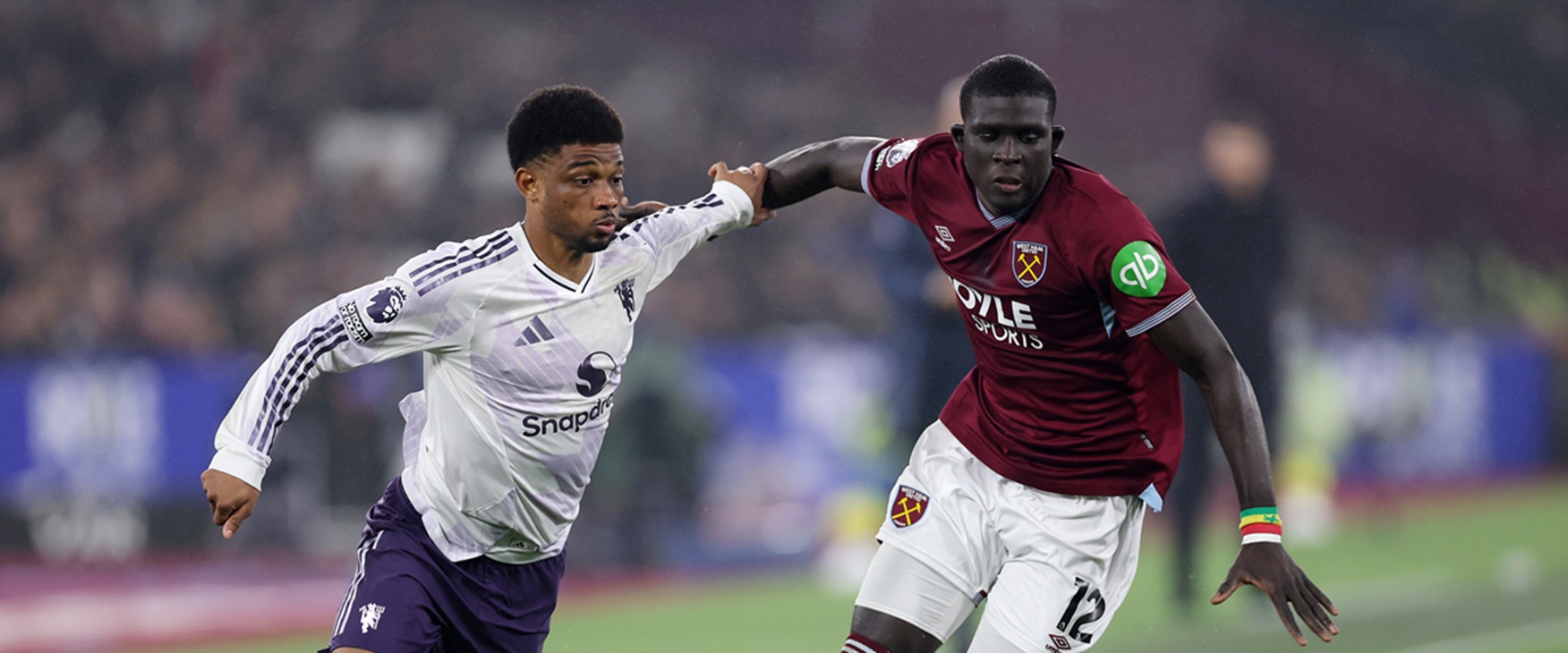 Manchester United salvó el empate ante el complicado West Ham