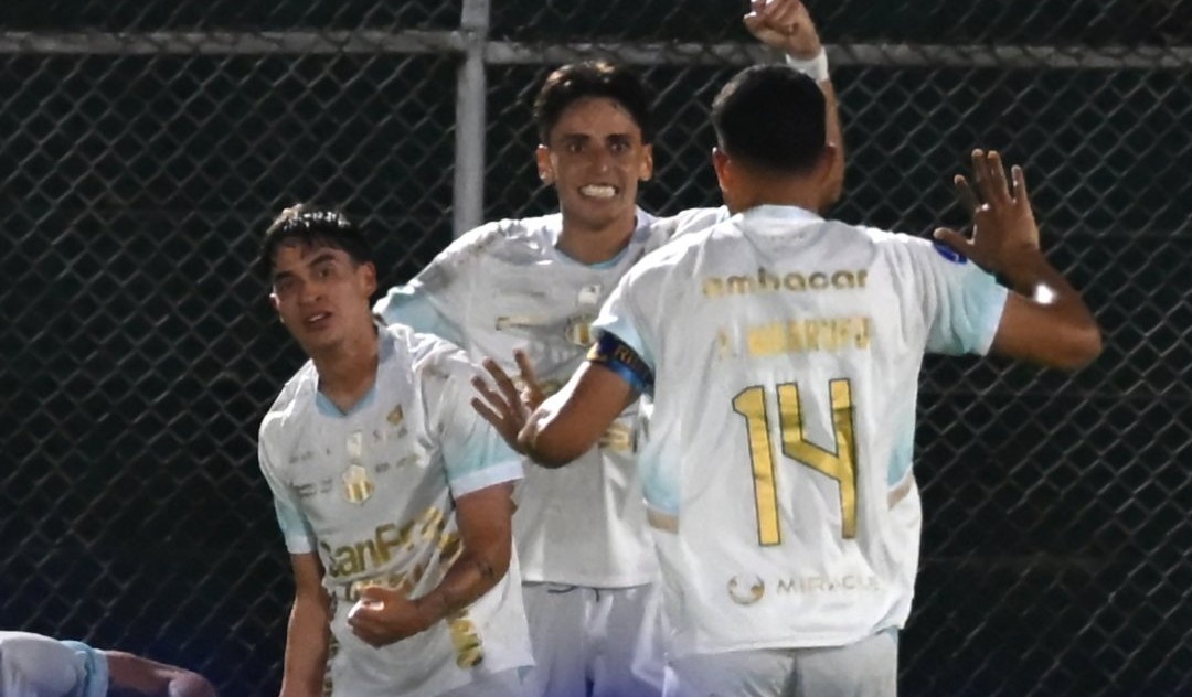 Macará venció por la mínima a Orense y avanzó a los grupos