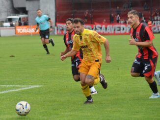 Defensores y Mitre no se sacaron diferencias en el Bajo Núñez