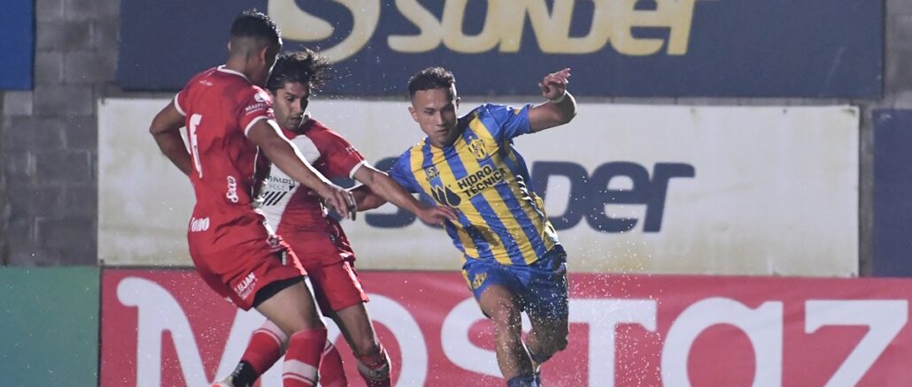 Melli Bisanz jugando para Atlanta Atlanta se impuso por 3-1 sobre Deportivo Maipú