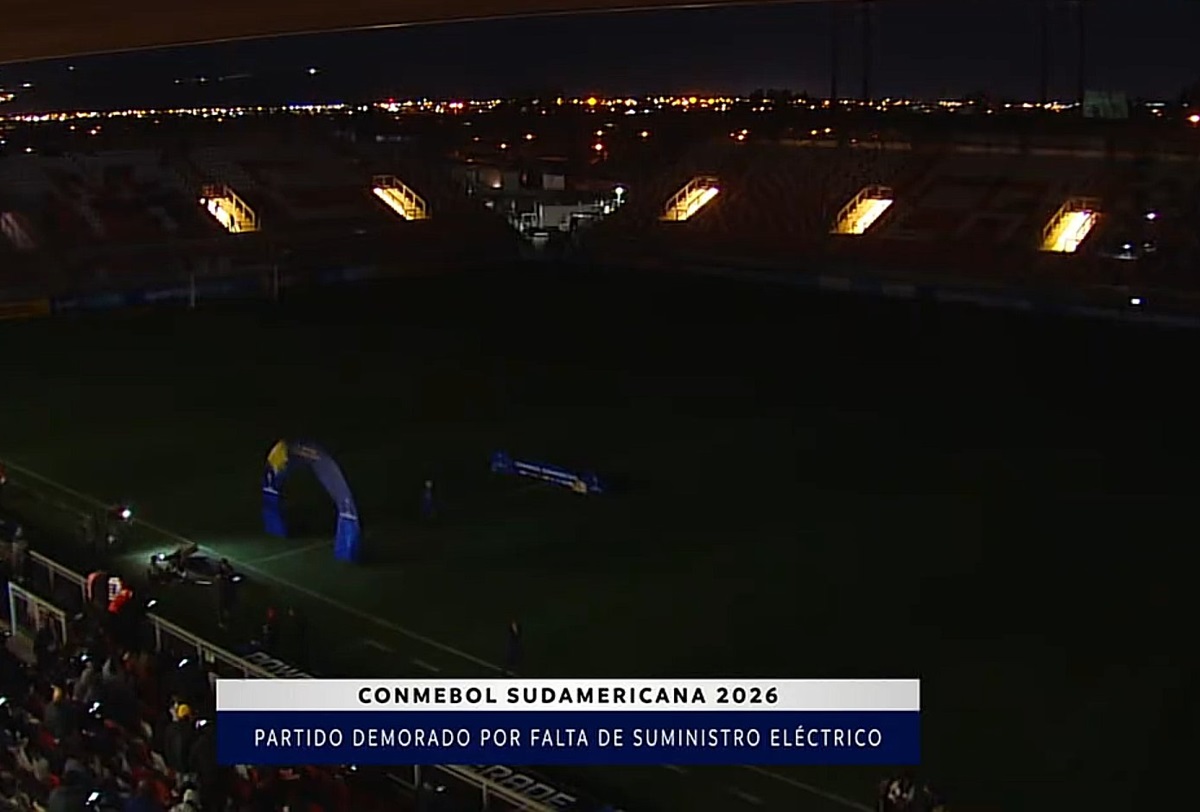 Cobresal y Audax Italiano demorado por falta de luz en Copa Sudamericana