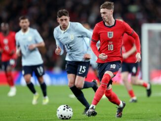 Fue 1 a 1 en Wembley con goles de Ben White y Federico Valverde. Inglaterra y Uruguay empataron en un partido con roces y polémica