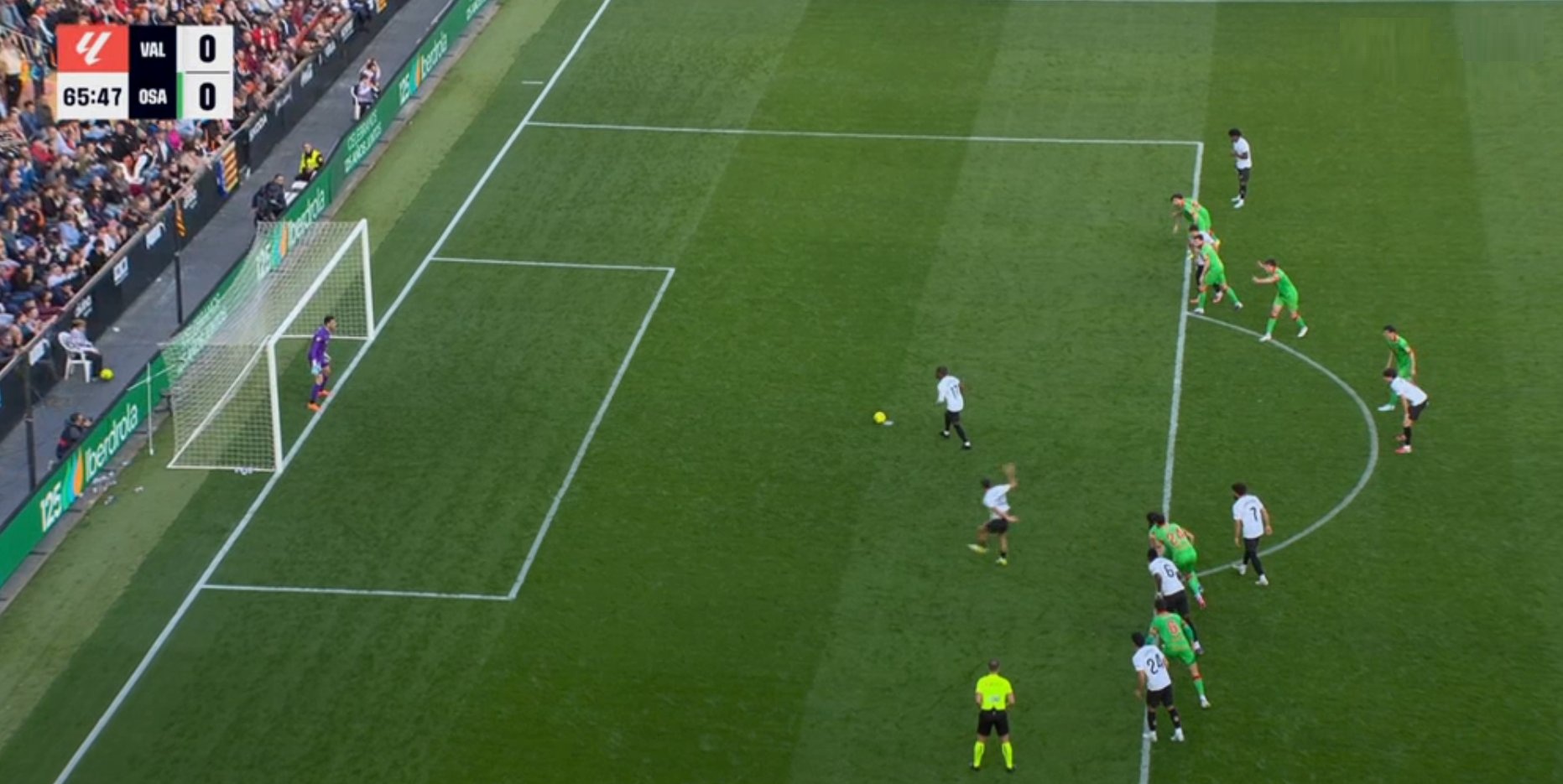 Desopilante invasión de área en el triunfo de Valencia sobre Osasuna