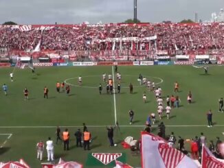 Formidable recibimiento de Los Andes ante Temperley en el clásico