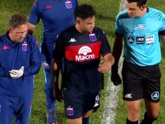 David Romero marcó ante Vélez y salió lesionado