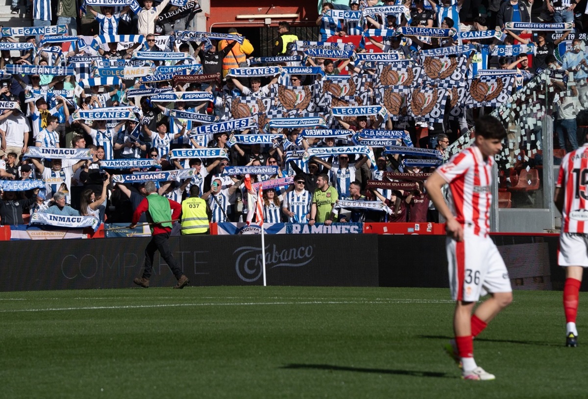 Sporting Gijón y Leganés se suspendió por la muerte de un hincha