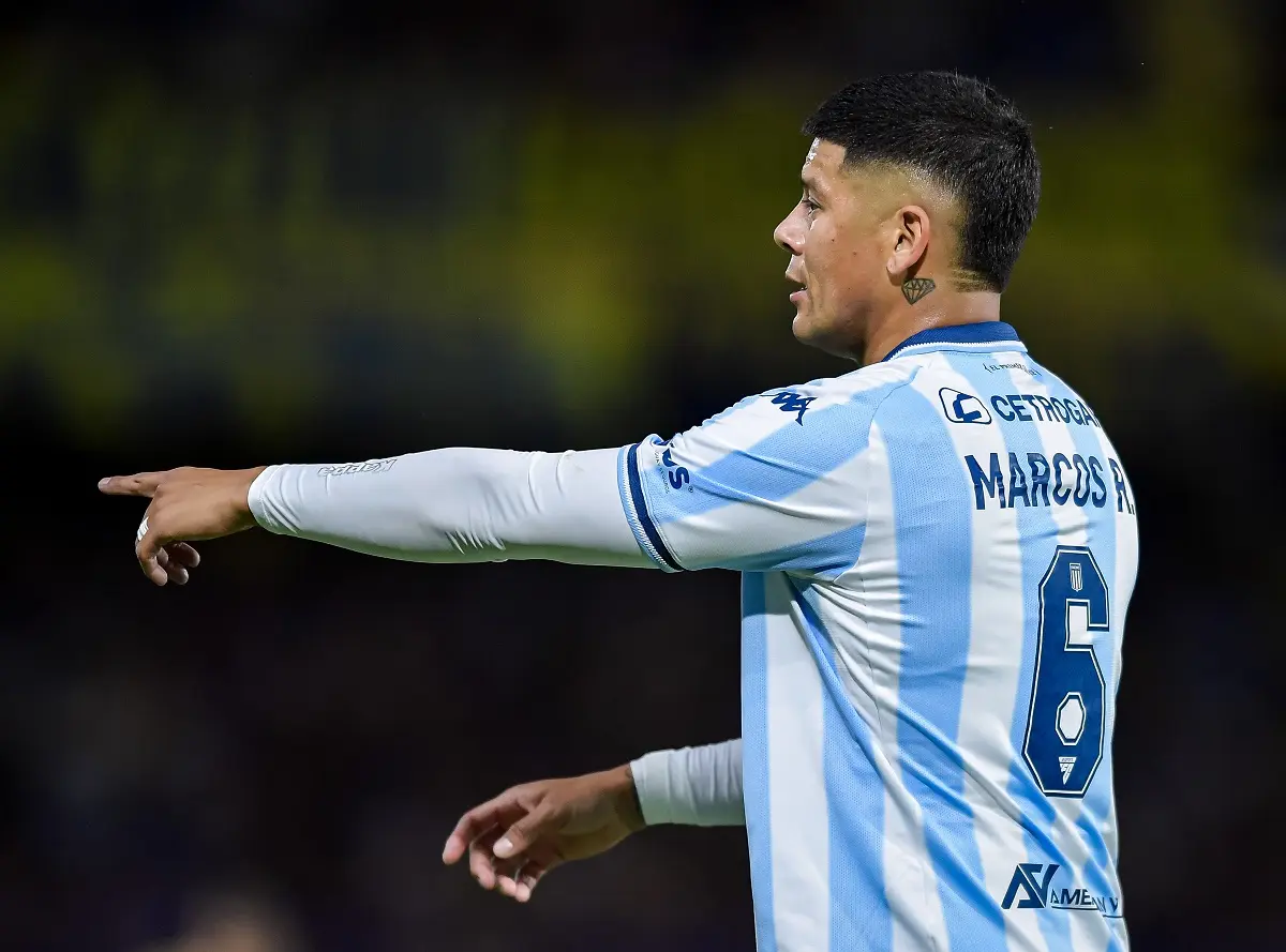 Marcos Rojo le volvió a pegar a un compañero: planchazo a Marco Di Cesare ante Belgrano