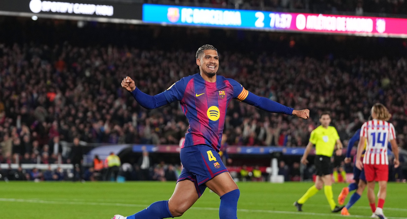 Barcelona va por todo y busca la heroica con Ronald Araújo de centrodelantero