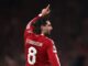 Liverpool igualó la serie al descanso