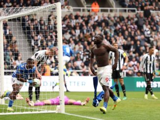 Sunderland remontó ante Newcastle en St. James’