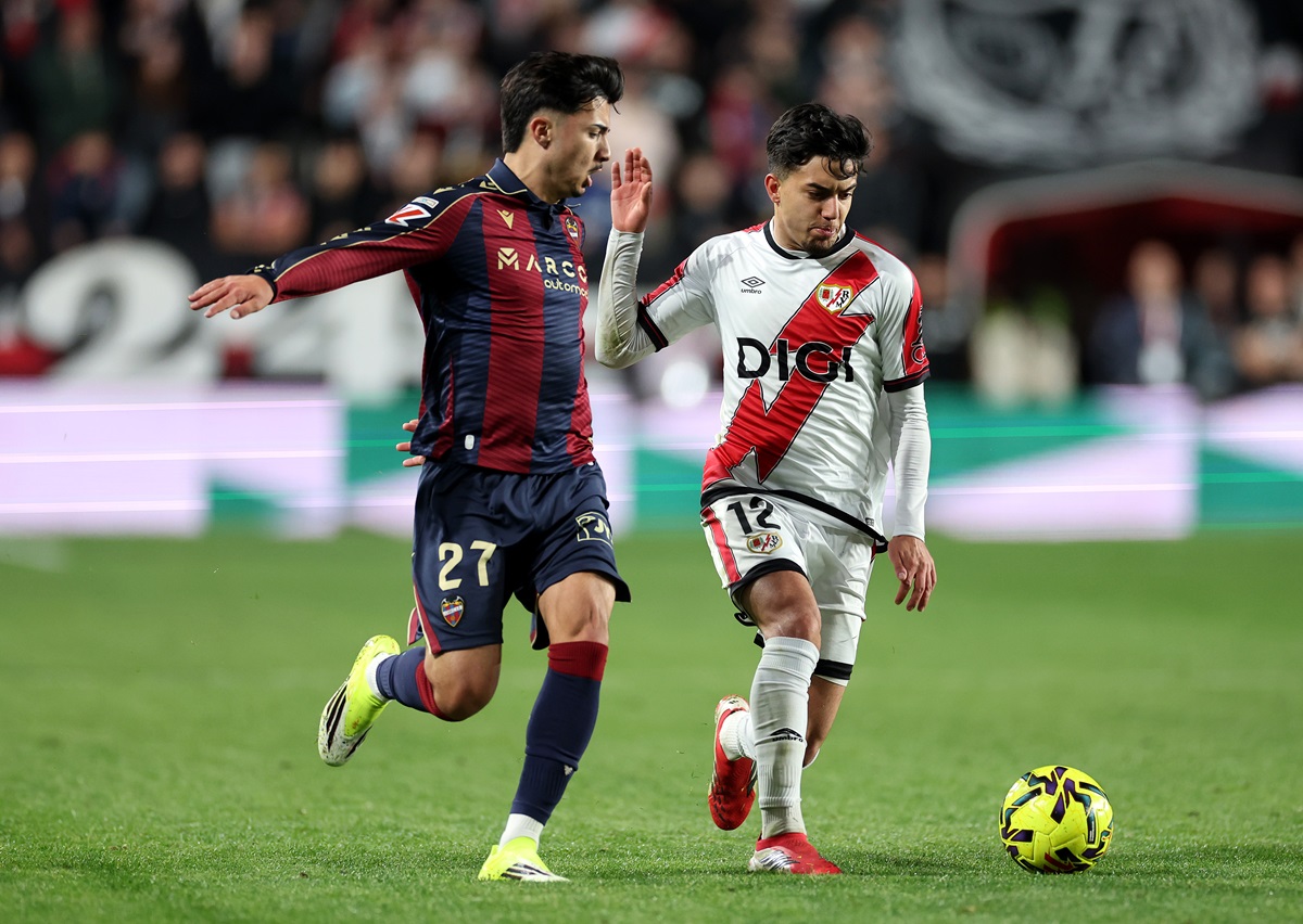 Rayo Vallecano le sacó el empate de manera agónica al Levante