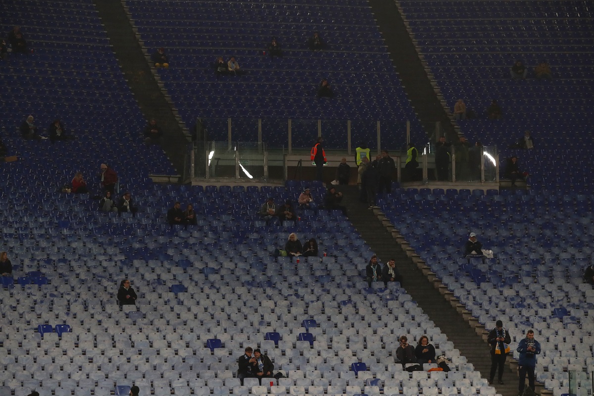 Solo 2 mil hinchas de Lazio fueron al Olímpico este lunes
