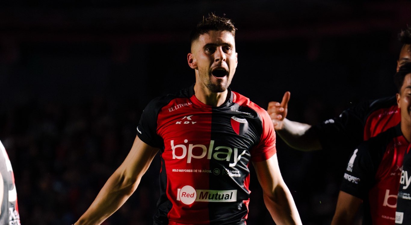 Colón goleó a San Miguel y lidera su zona en la Primera Nacional