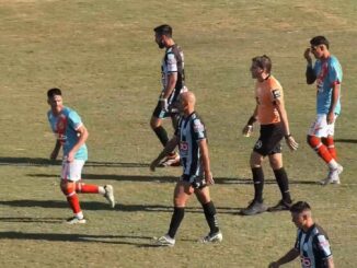 Fue 3 a 0 en Sarandí con goles de Vila, La Roza y Kestler. Arsenal goleó a Argentino de Merlo y trepó a la cima en Primera B