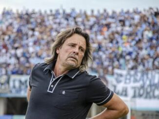 El entrenador de Cipolletti fue operado del corazón durante 7 horas. El Chango Cravero fue dado de alta tras batallar con su salud