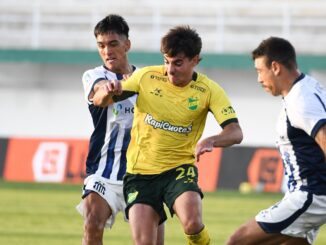 El defensor paraguayo fue figura en el 2 a 1 en Florencio Varela. Talleres le ganó a Defensa con un doblete de Alexandro Maidana