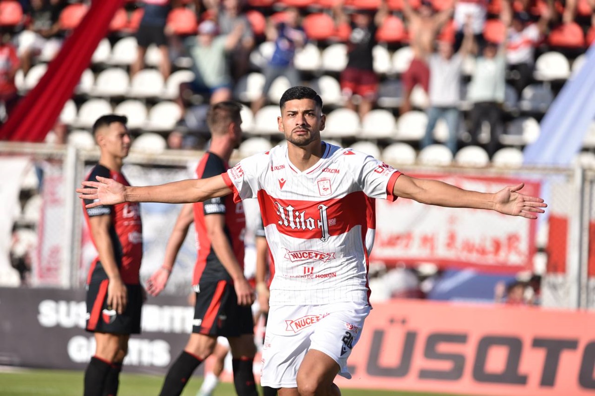 Morón le ganó a Colón y trepó a lo más alto de su zona