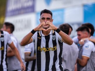 El Pincha de Caseros ganó 1 a 0 con gol de Darío Rostagno. Estudiantes sigue en alza y derrotó a un reprobado Ferro