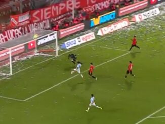 Insólita chance errada de Maravilla en Independiente vs Racing