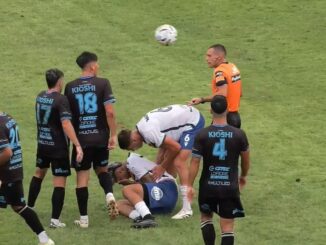 El Gasolero empató 1 a 1 con Colegiales pero terminó con 10 hombres. Gabriel Hauche fue expulsado en Temperley por un manotazo a Rivero