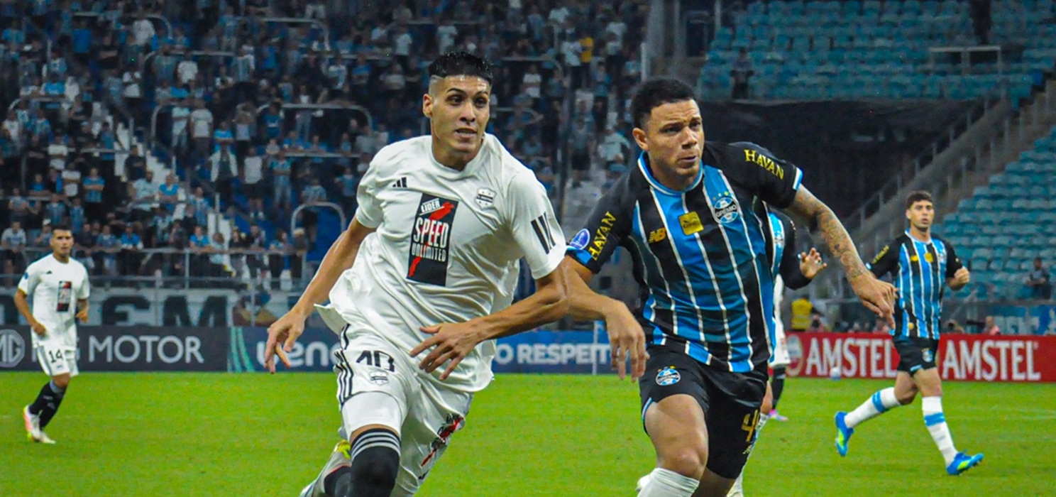 Riestra no pudo aguantar a Gremio en Brasil