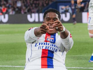 Olympique Lyon venció a PSG y puso picante en la liga