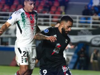 Riestra puntuó en su debut internacional