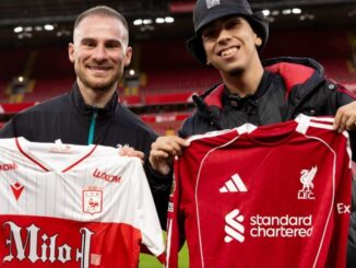 Alexis Mac Allister recibió a Milo J en Anfield