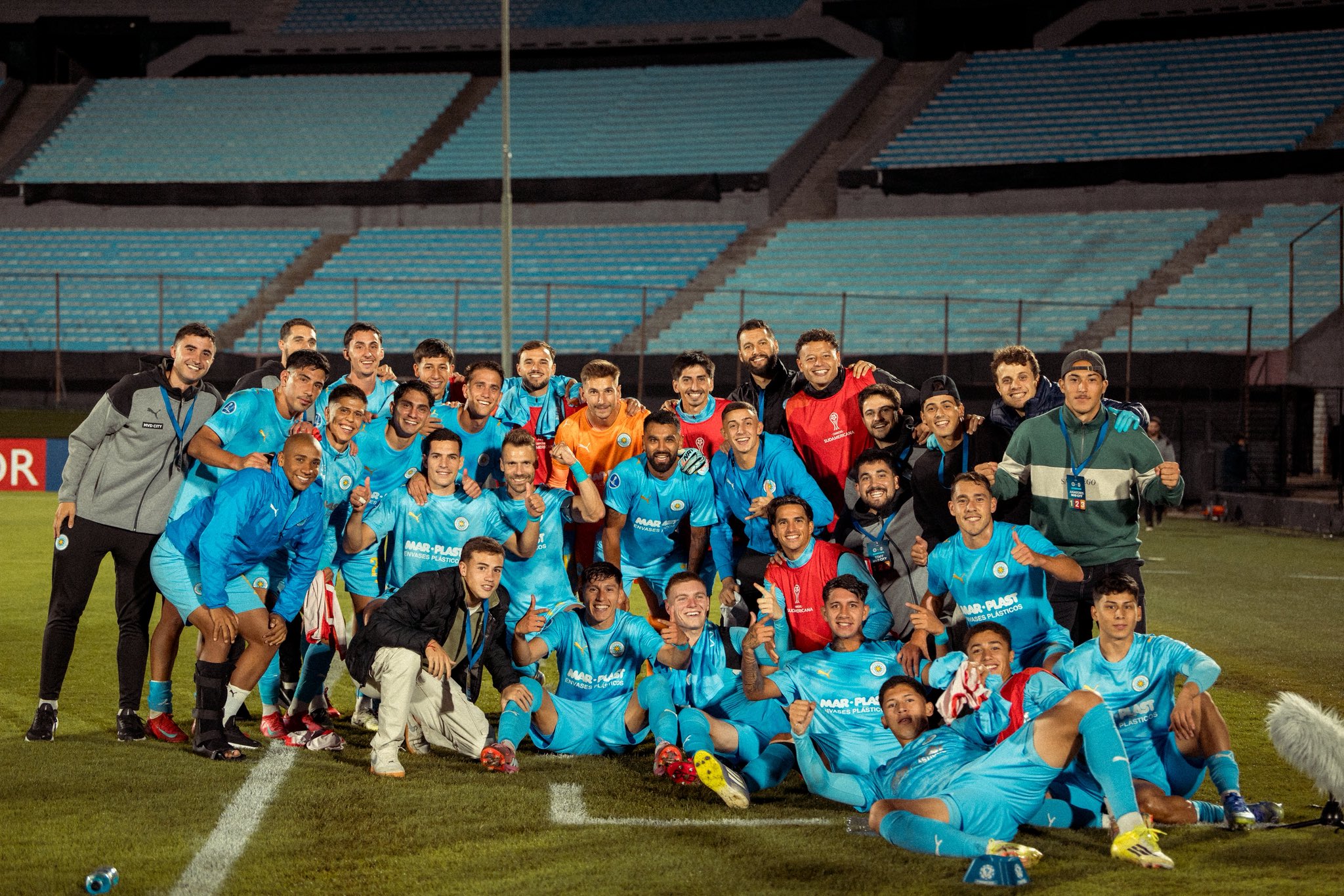 Histórico triunfo de Montevideo City Torque ante Gremio gracias al solitario tanto señalado por Eduardo Agüero.
